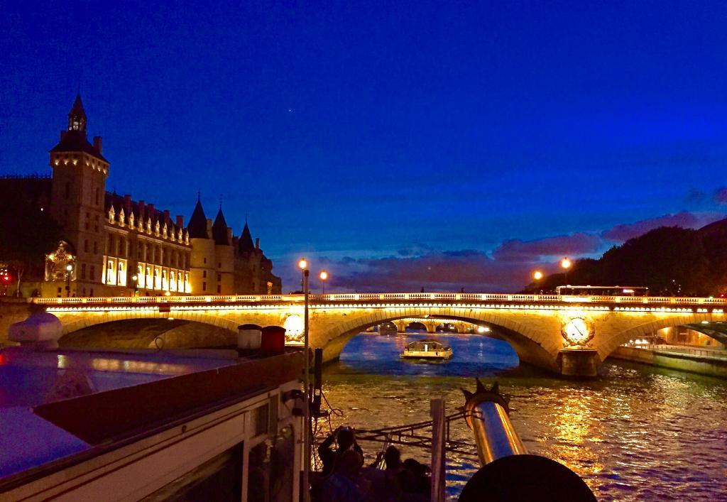 Evénement Particuliers Soirée Prix Bateau Paris